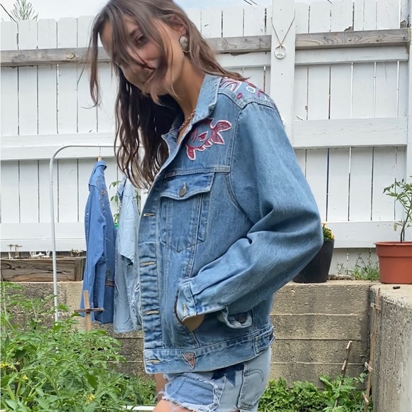 Embroidered Vintage Guess Denim Jacket - Picture 3 of 5